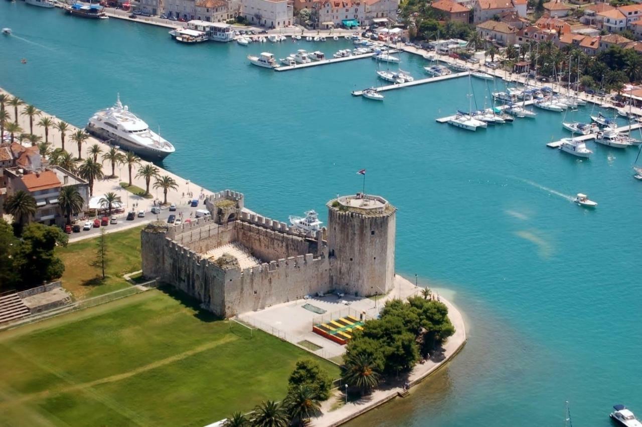 Apartment Ferias Trogir Exterior foto
