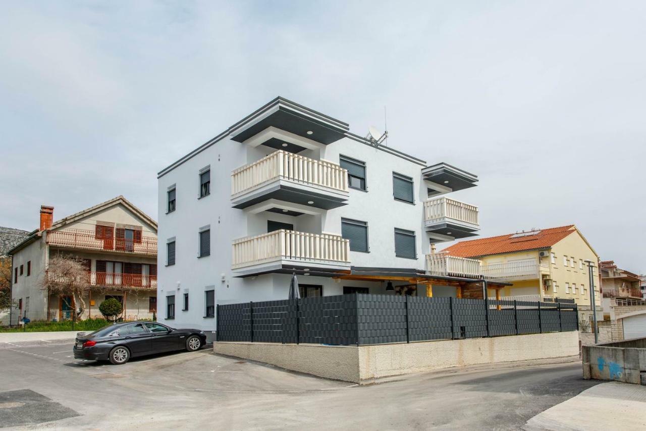 Apartment Ferias Trogir Exterior foto