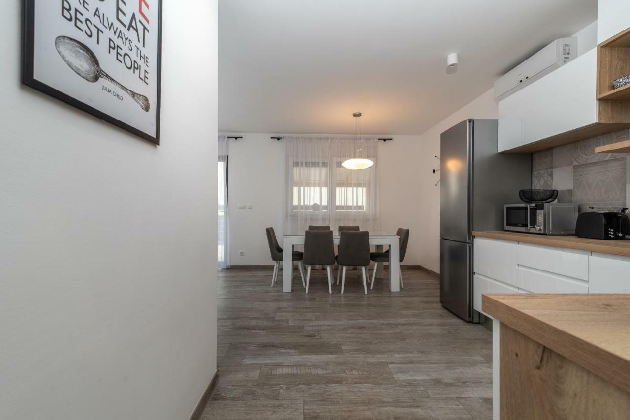 Apartment Ferias Trogir Exterior foto