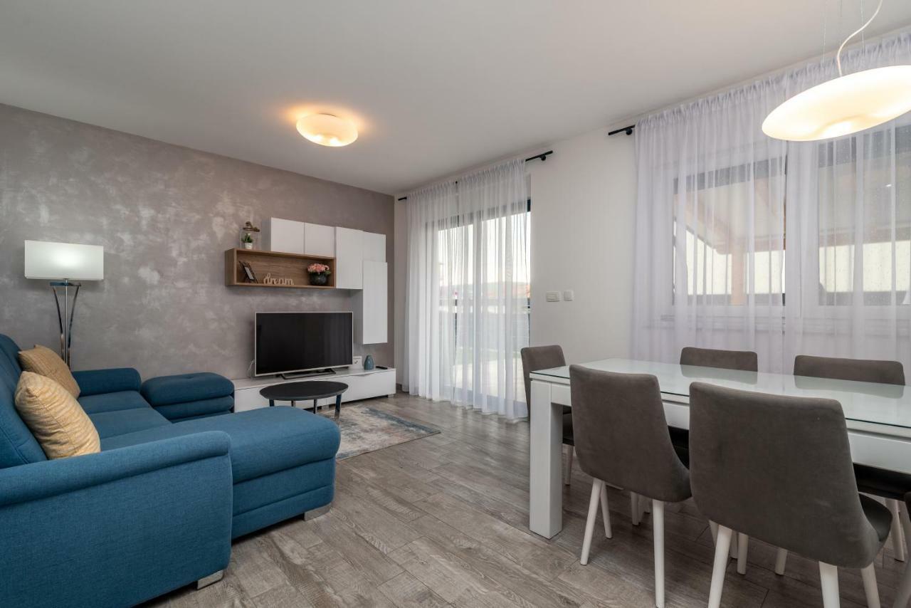 Apartment Ferias Trogir Exterior foto